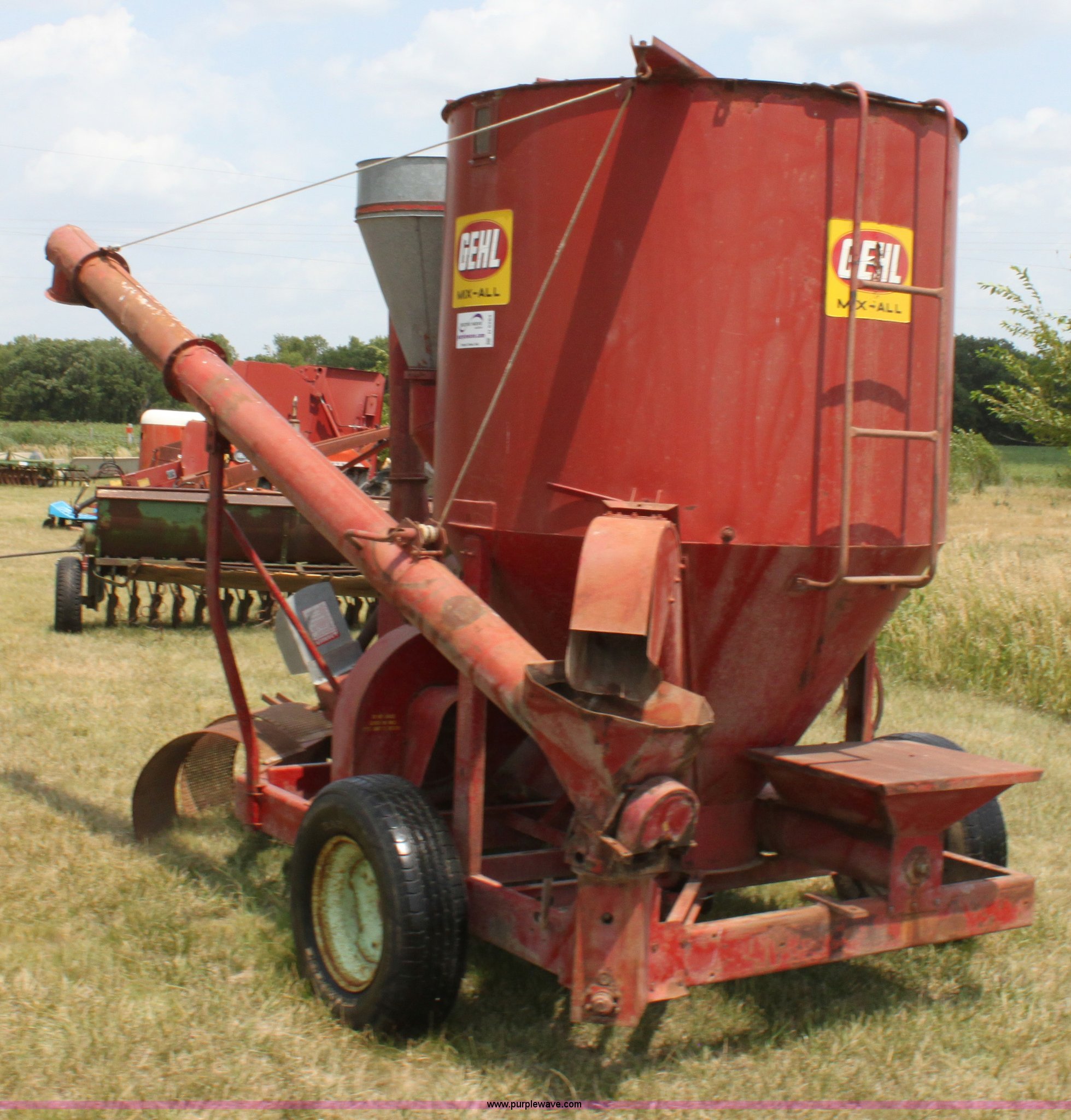 Gehl 55 MixAll tub grinder mixer in Council Grove, KS Item D5264