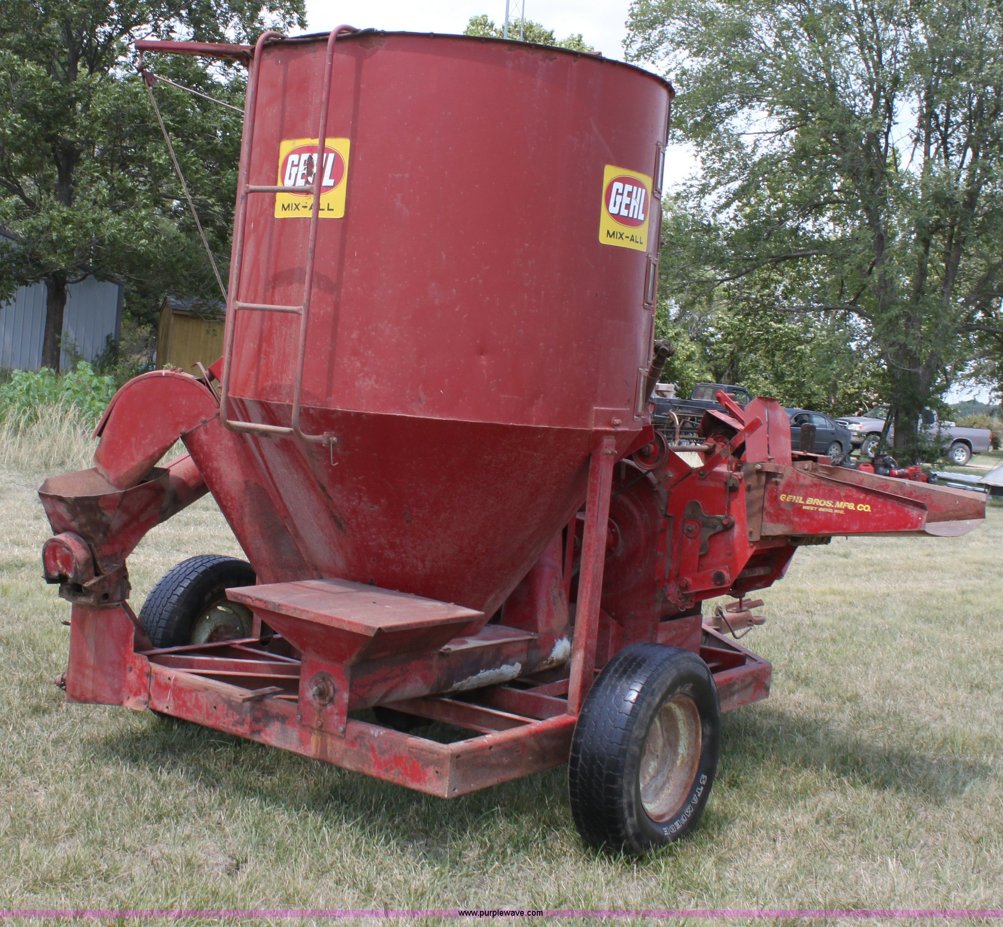 Gehl 55 MixAll tub grinder mixer in Council Grove, KS Item D5264