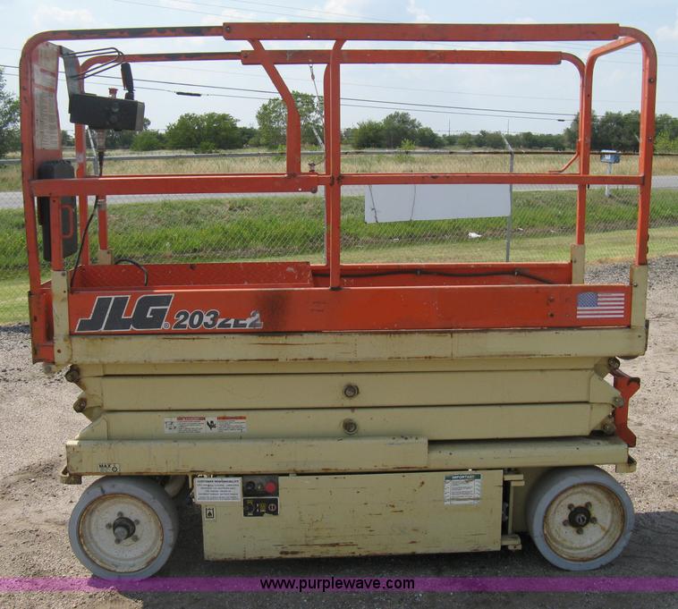 image for item A6464 2001 JLG 2032 E2 electric scissor lift