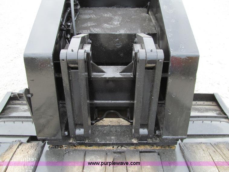 image for item A8430 1984 Hyster triple axle lowboy trailer