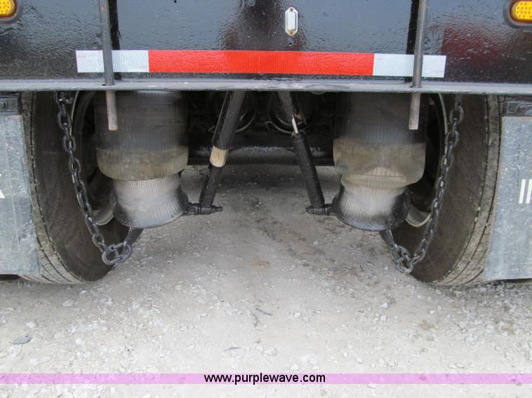 image for item A8430 1984 Hyster triple axle lowboy trailer