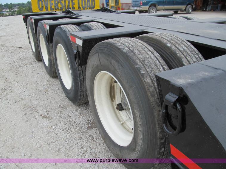 image for item A8430 1984 Hyster triple axle lowboy trailer