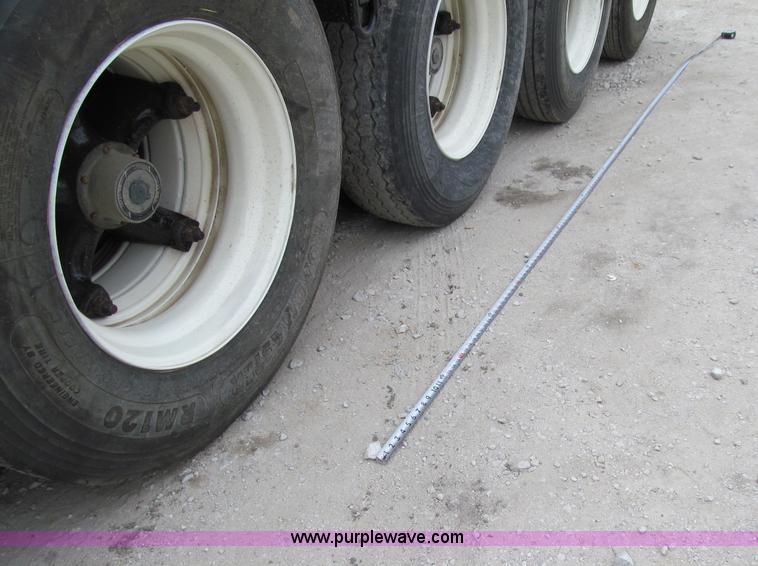 image for item A8430 1984 Hyster triple axle lowboy trailer