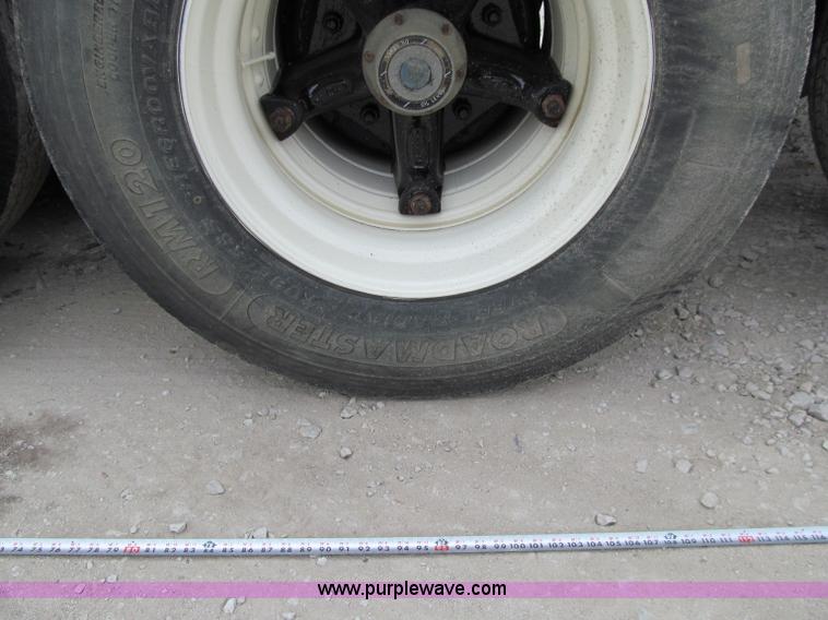 image for item A8430 1984 Hyster triple axle lowboy trailer