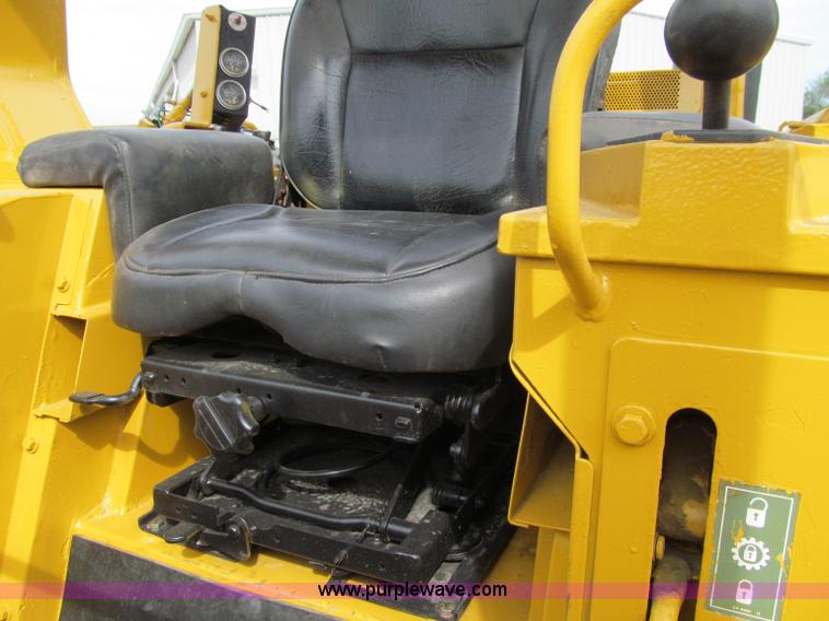 image for item A8431 1987 Caterpillar 963 track loader