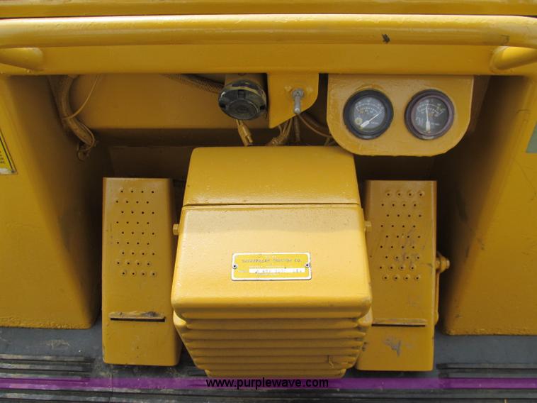 image for item A8431 1987 Caterpillar 963 track loader
