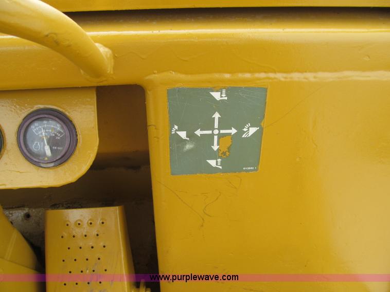 image for item A8431 1987 Caterpillar 963 track loader