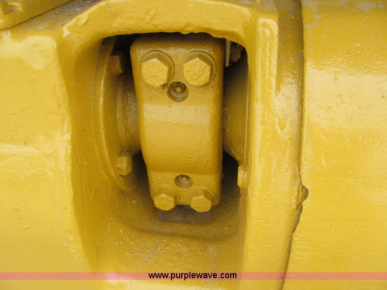 image for item A8431 1987 Caterpillar 963 track loader