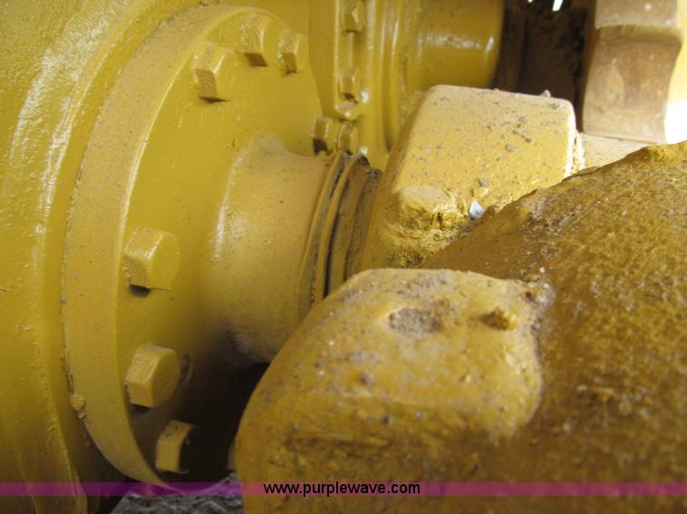 image for item A8431 1987 Caterpillar 963 track loader