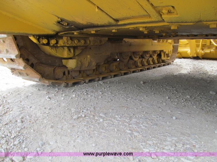 image for item A8431 1987 Caterpillar 963 track loader