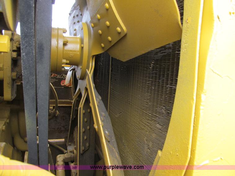image for item A8431 1987 Caterpillar 963 track loader