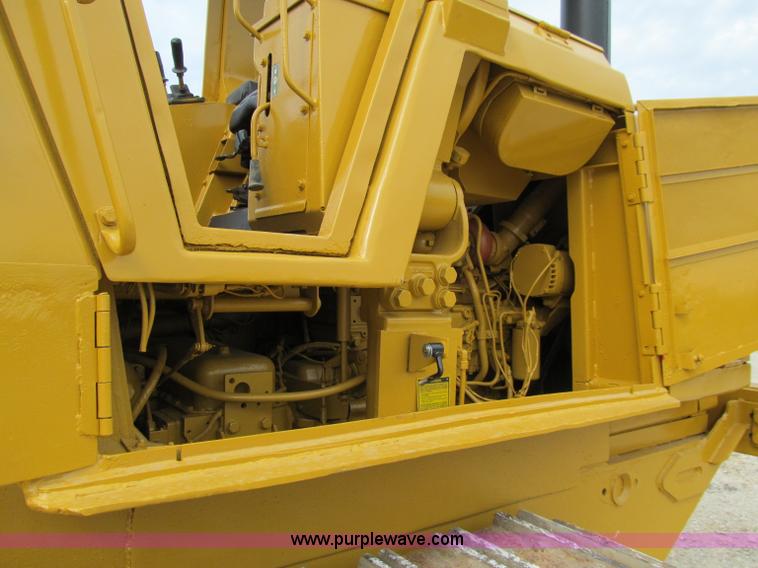 image for item A8431 1987 Caterpillar 963 track loader