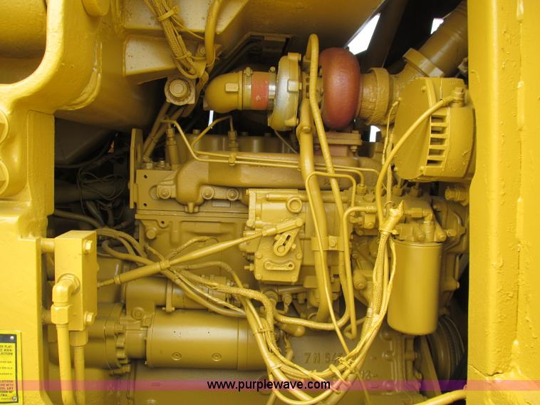 image for item A8431 1987 Caterpillar 963 track loader