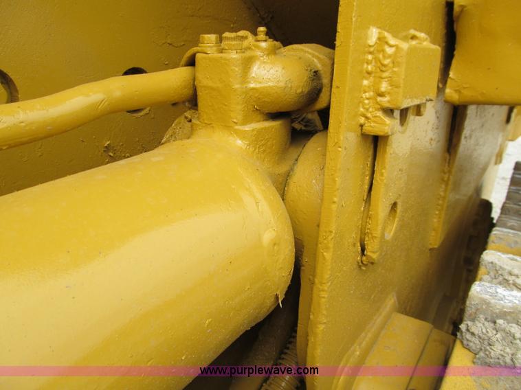 image for item A8431 1987 Caterpillar 963 track loader