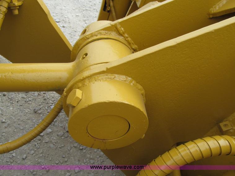 image for item A8431 1987 Caterpillar 963 track loader