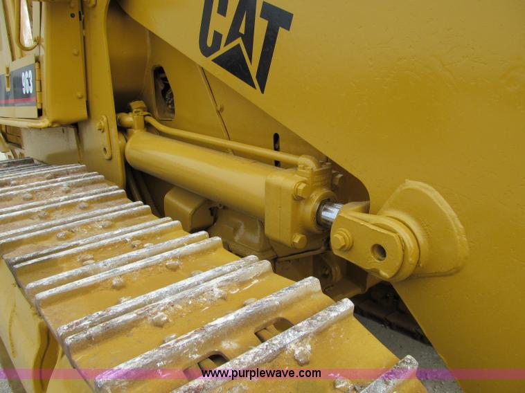 image for item A8431 1987 Caterpillar 963 track loader