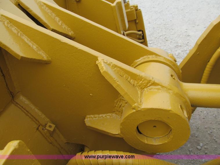 image for item A8431 1987 Caterpillar 963 track loader