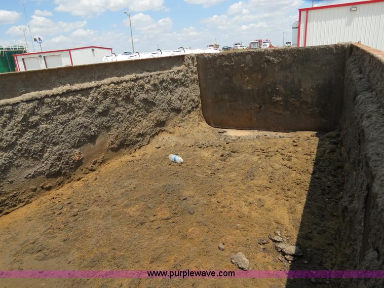 image for item B2424 1998 Freightliner FL80 dump truck