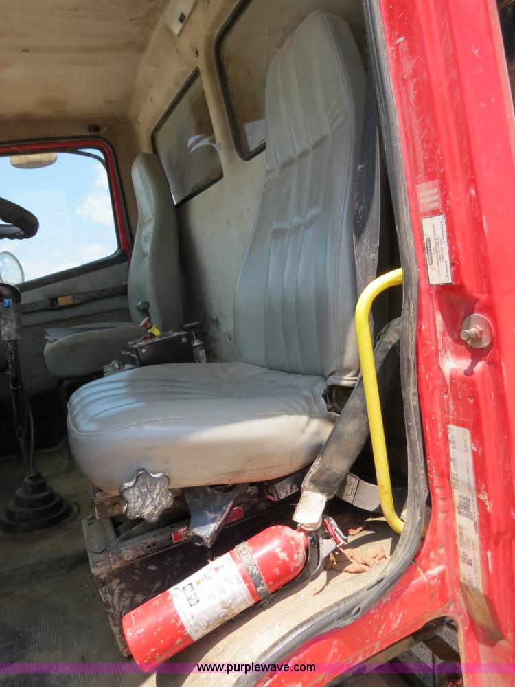 image for item B2425 1998 Freightliner FL80 dump truck