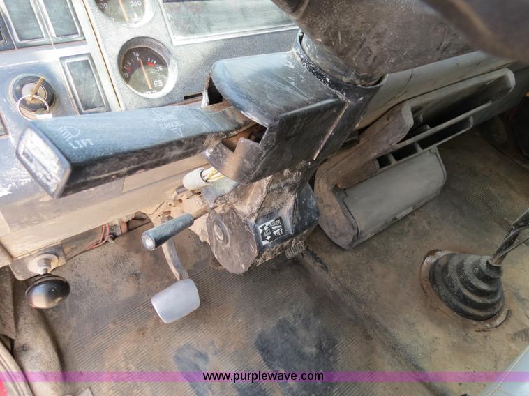 image for item B2425 1998 Freightliner FL80 dump truck