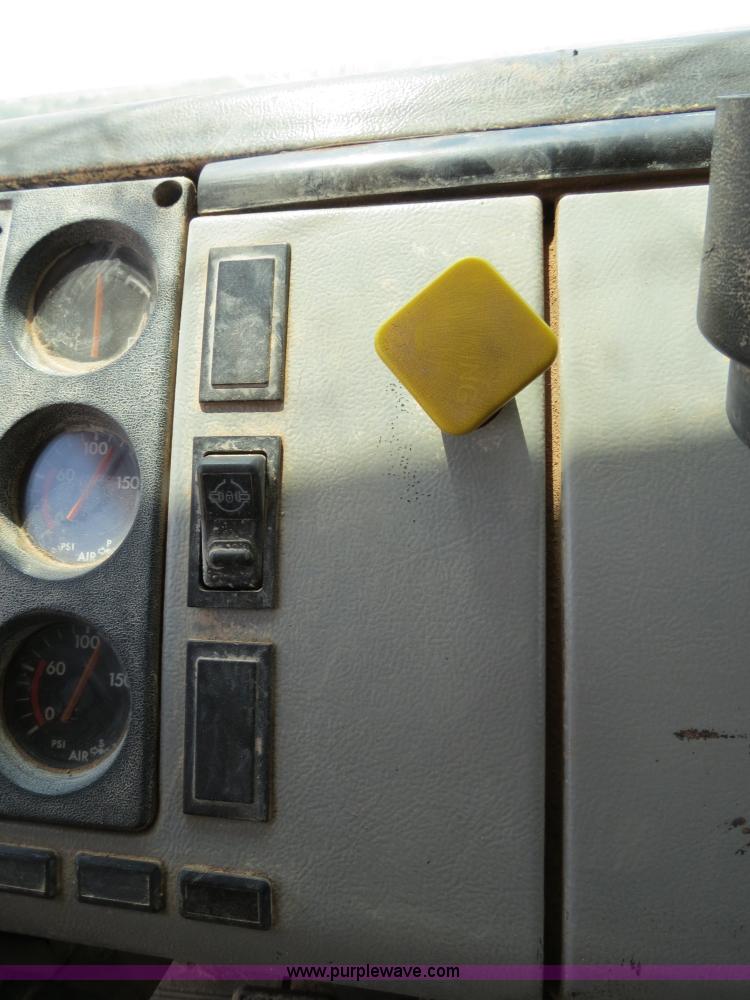 image for item B2425 1998 Freightliner FL80 dump truck