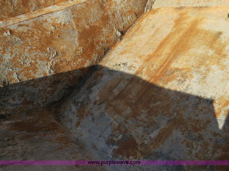 image for item B2425 1998 Freightliner FL80 dump truck