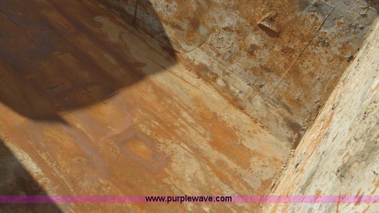 image for item B2425 1998 Freightliner FL80 dump truck