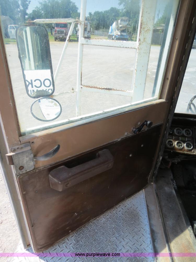 image for item B2440 1993 Advance front discharge concrete mixer truck