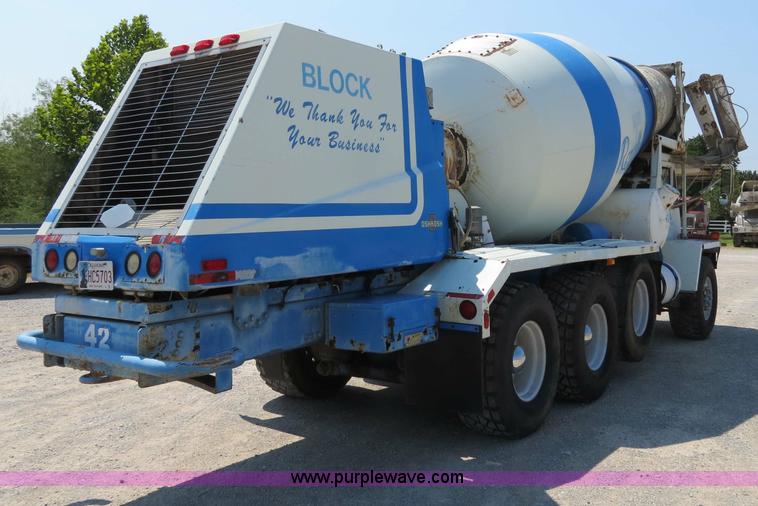 image for item B2442 1996 Oshkosh MPT S2346 front discharge concrete mixer truck