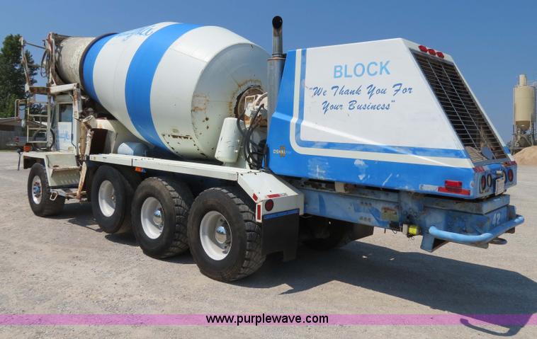 image for item B2442 1996 Oshkosh MPT S2346 front discharge concrete mixer truck