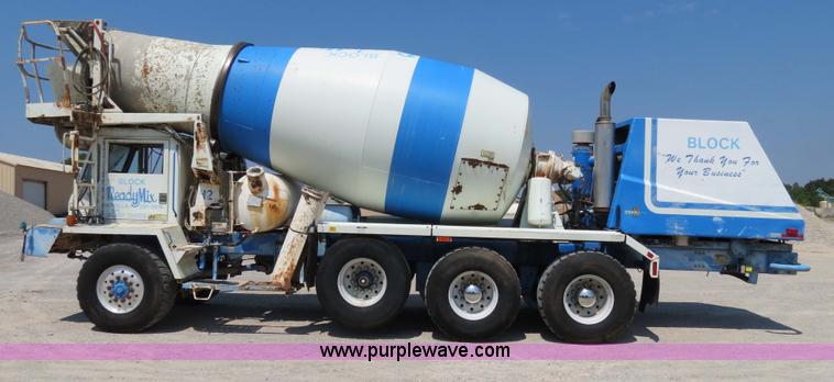 image for item B2442 1996 Oshkosh MPT S2346 front discharge concrete mixer truck