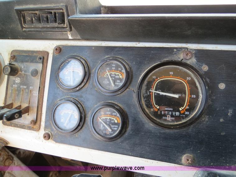 image for item B2442 1996 Oshkosh MPT S2346 front discharge concrete mixer truck