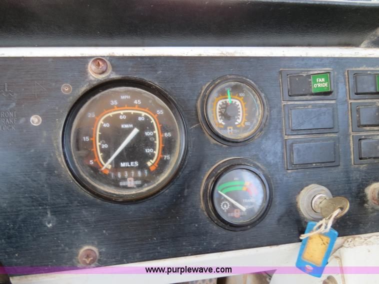 image for item B2442 1996 Oshkosh MPT S2346 front discharge concrete mixer truck