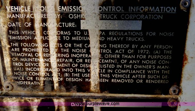 image for item B2442 1996 Oshkosh MPT S2346 front discharge concrete mixer truck