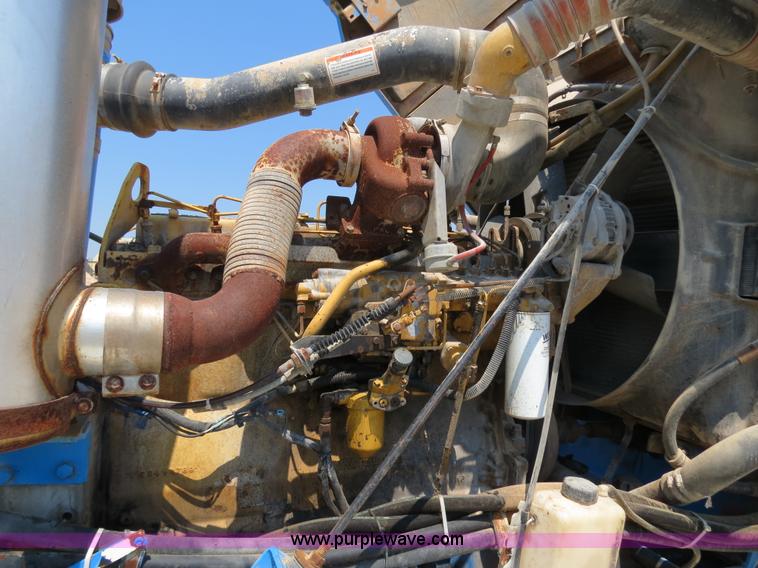 image for item B2442 1996 Oshkosh MPT S2346 front discharge concrete mixer truck