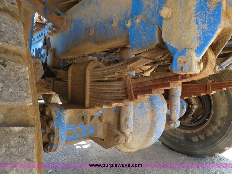 image for item B2442 1996 Oshkosh MPT S2346 front discharge concrete mixer truck