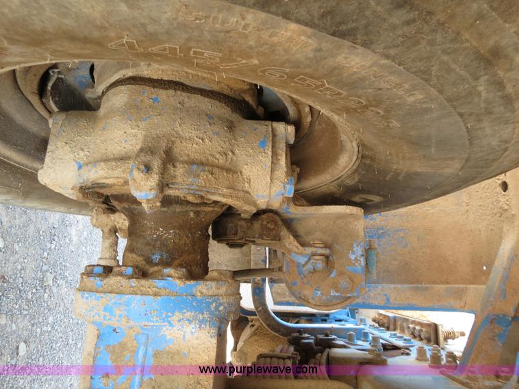 image for item B2442 1996 Oshkosh MPT S2346 front discharge concrete mixer truck