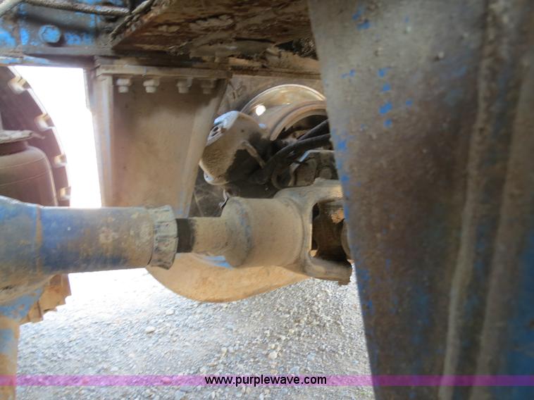 image for item B2442 1996 Oshkosh MPT S2346 front discharge concrete mixer truck