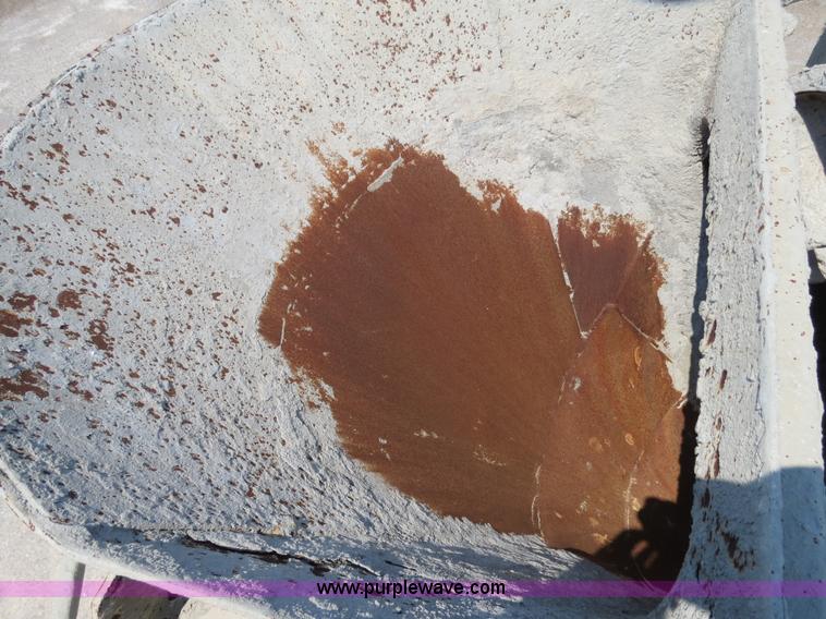 image for item B2442 1996 Oshkosh MPT S2346 front discharge concrete mixer truck