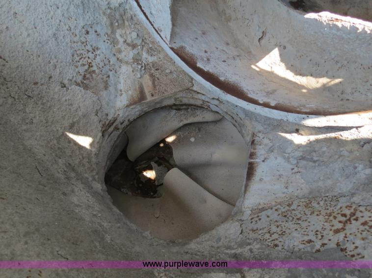 image for item B2442 1996 Oshkosh MPT S2346 front discharge concrete mixer truck