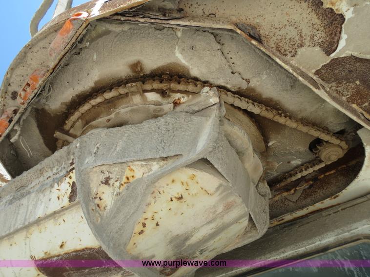 image for item B2442 1996 Oshkosh MPT S2346 front discharge concrete mixer truck