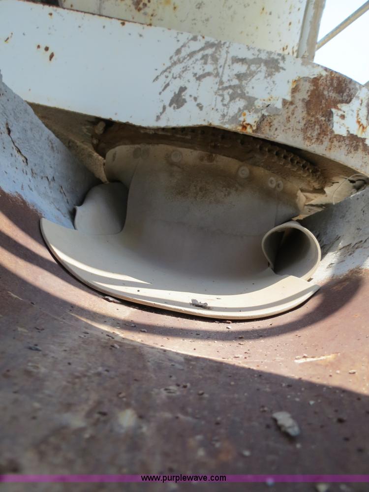 image for item B2442 1996 Oshkosh MPT S2346 front discharge concrete mixer truck