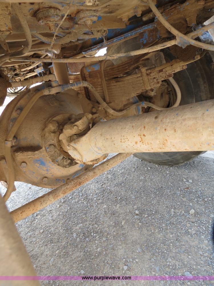 image for item B2442 1996 Oshkosh MPT S2346 front discharge concrete mixer truck