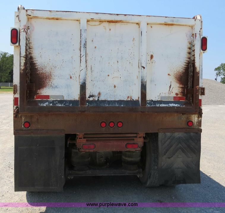 image for item B2443 1994 Volvo White GMC ACL dump truck