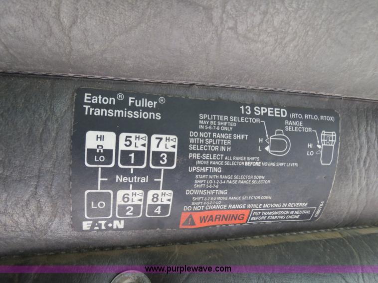 image for item B2443 1994 Volvo White GMC ACL dump truck