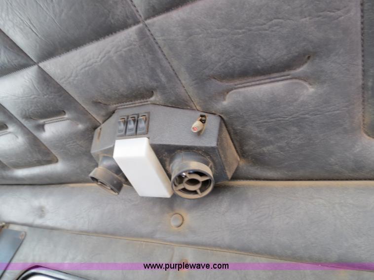 image for item B2443 1994 Volvo White GMC ACL dump truck