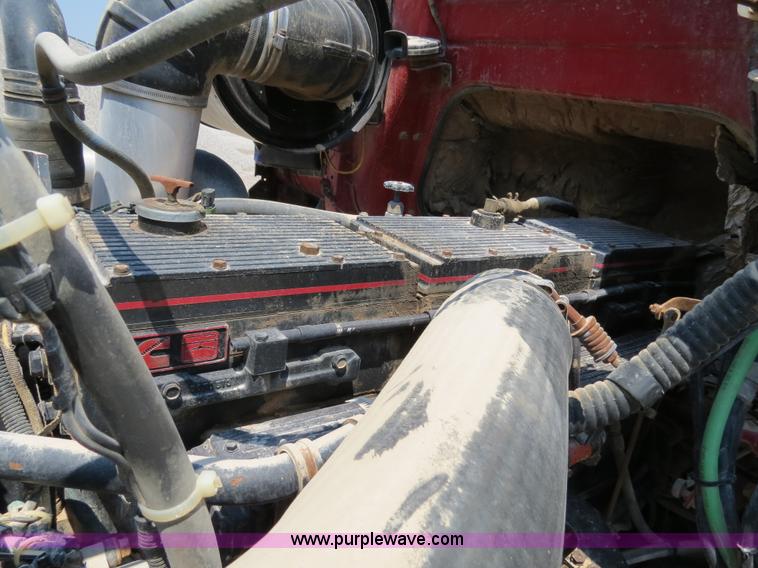 image for item B2443 1994 Volvo White GMC ACL dump truck