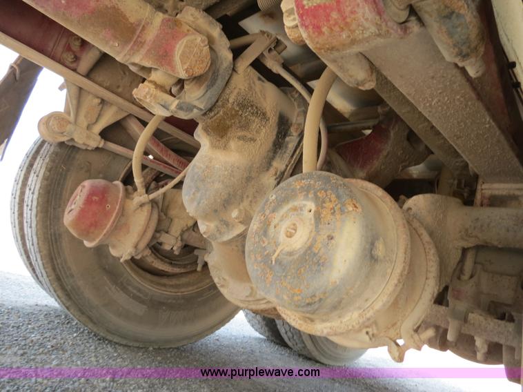 image for item B2443 1994 Volvo White GMC ACL dump truck