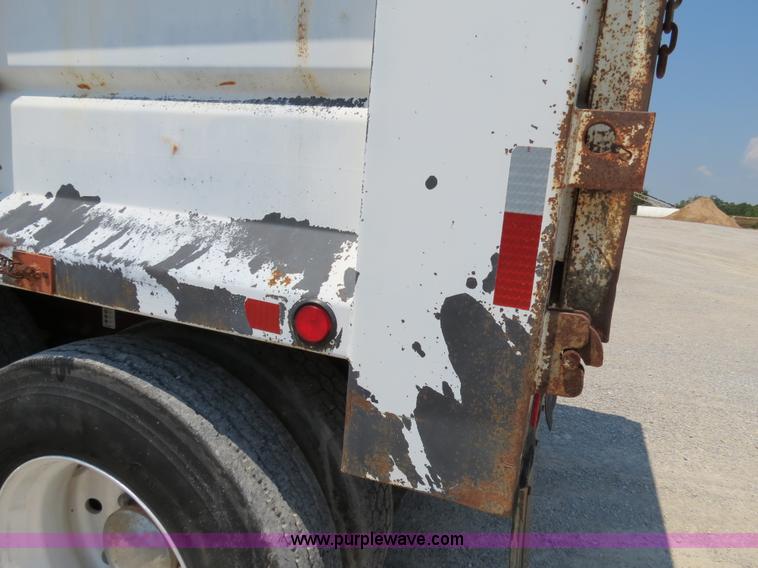image for item B2443 1994 Volvo White GMC ACL dump truck