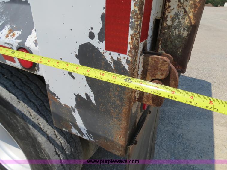 image for item B2443 1994 Volvo White GMC ACL dump truck